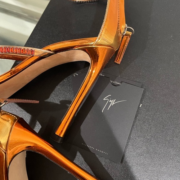 Giuseppe Zanotti Harmony Crystal Sandals - Picture 7 of 13